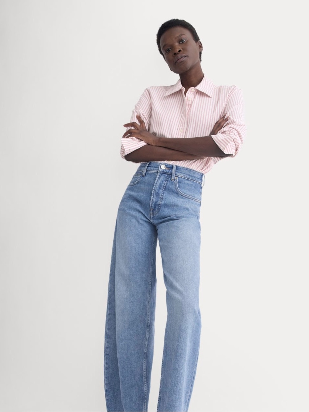 Everlane High-Rise Curve Barrel Jeans - Light Blue